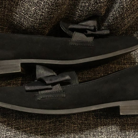 *OPEN TO ALL OFFERS* Bandolino Black Velvet Bow Shoes - Picture 3 of 4